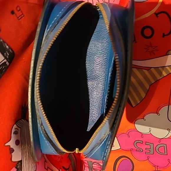 Louis vuitton EPI blue zipper pouch - Picture 9 of 13